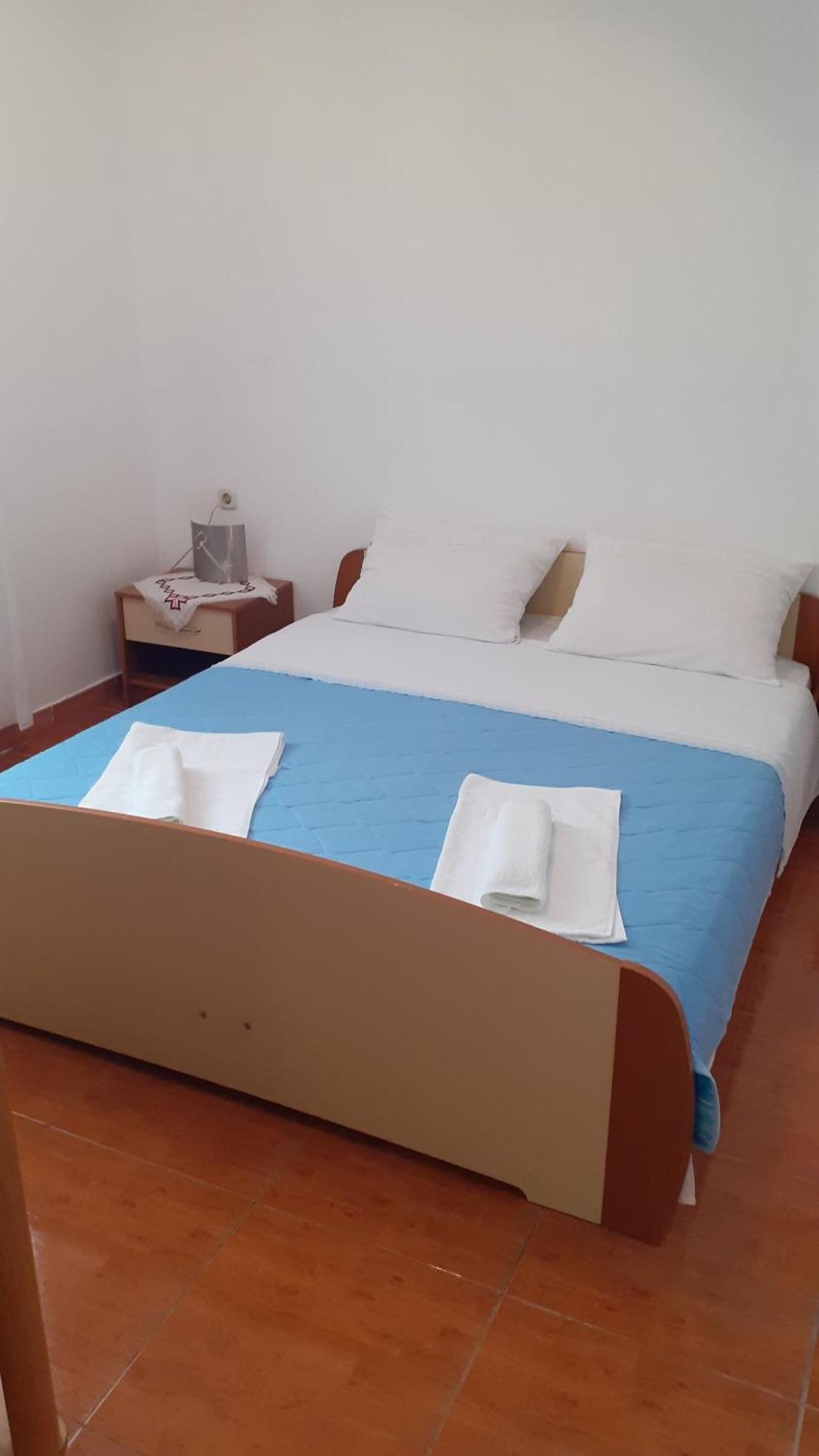Apartments Slavica Bol Quarto foto