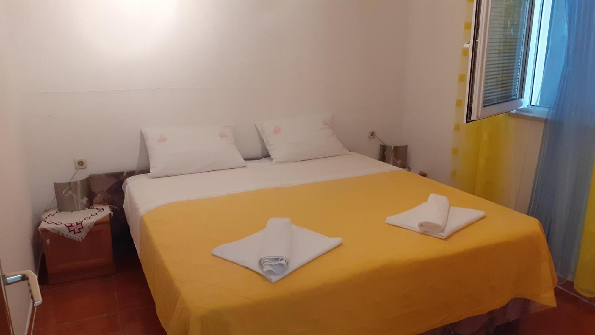 Apartments Slavica Bol Quarto foto
